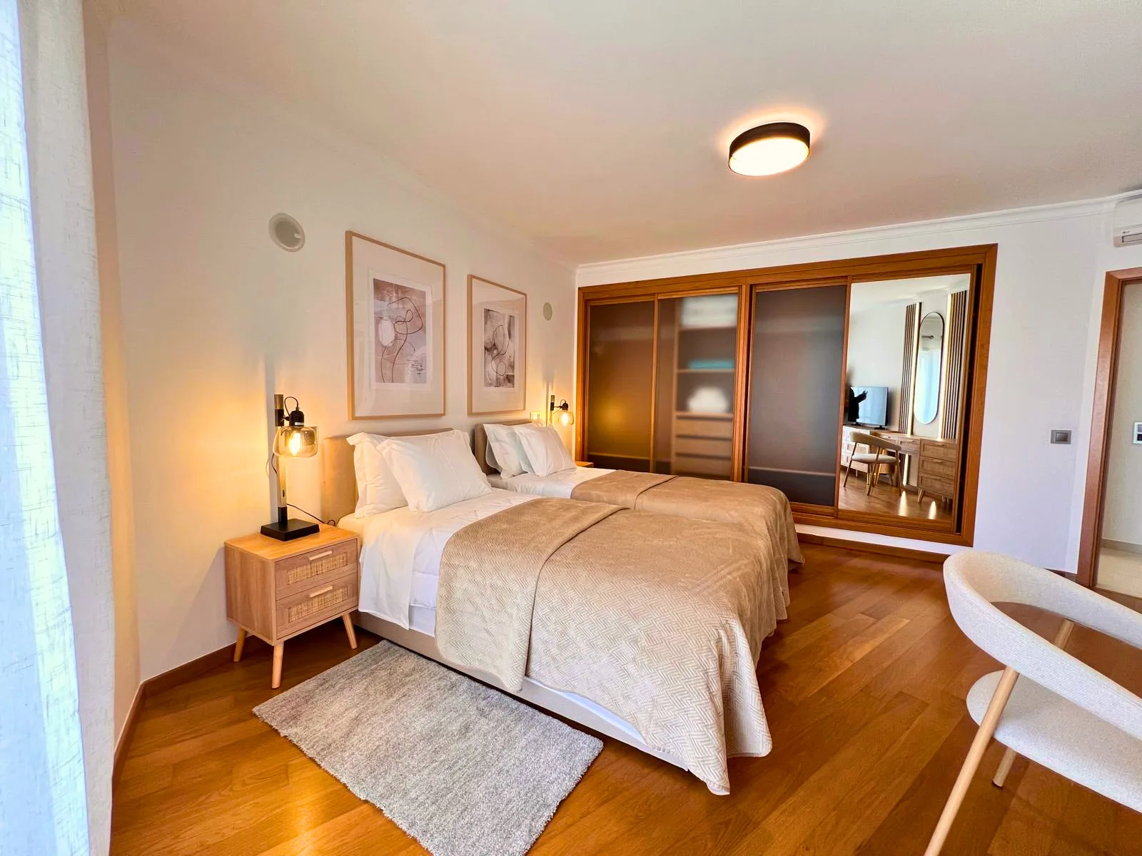 Timeless Beach IV — interior 29